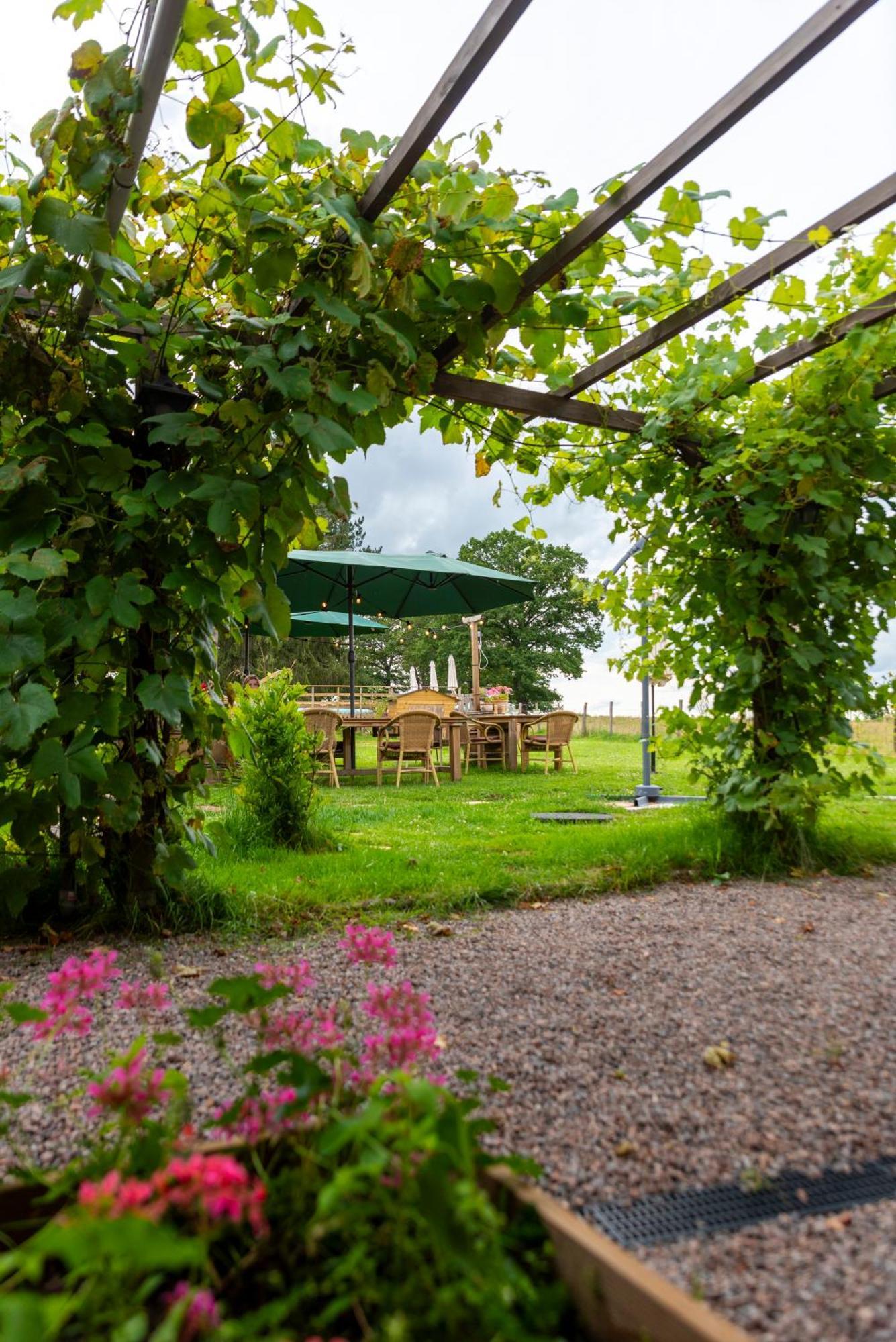 Le Chene D'Or Bed and Breakfast Marcheseuil Eksteriør billede
